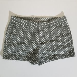 GAP khaki diamond shorts